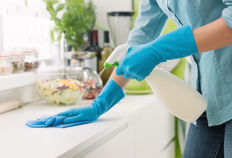 قائمة الأعمال المنزلية اليومية والأسبوعية والشهرية والسنوية